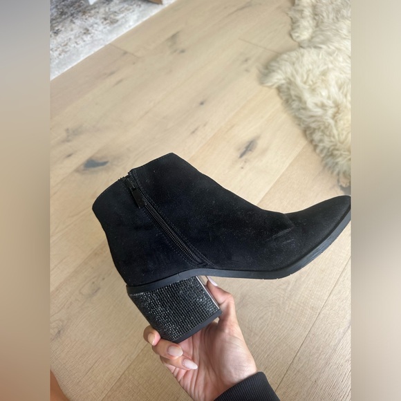 Black suede booties - Picture 5 of 5